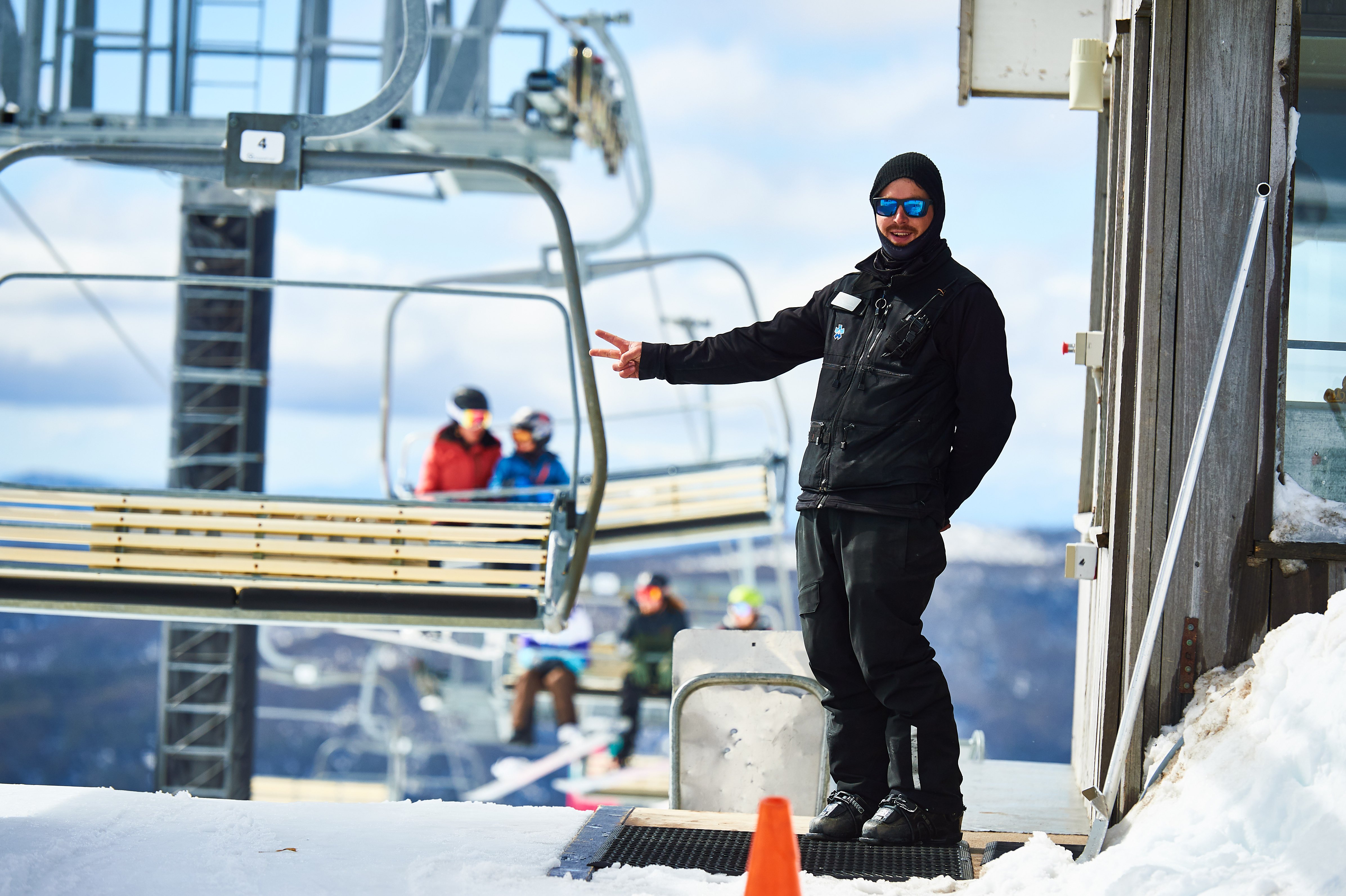 19 lifts keep you moving around the ski area