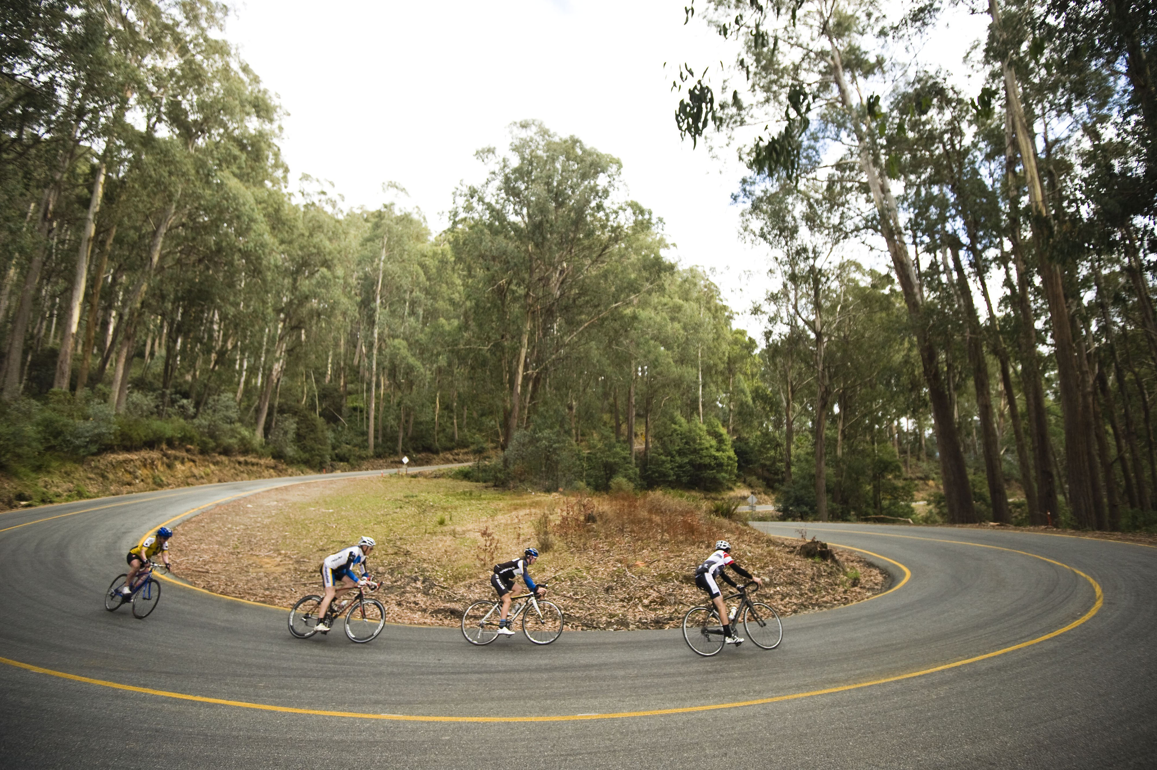 Climb the Mt Buller road (c) Andrew Railton130404_0068